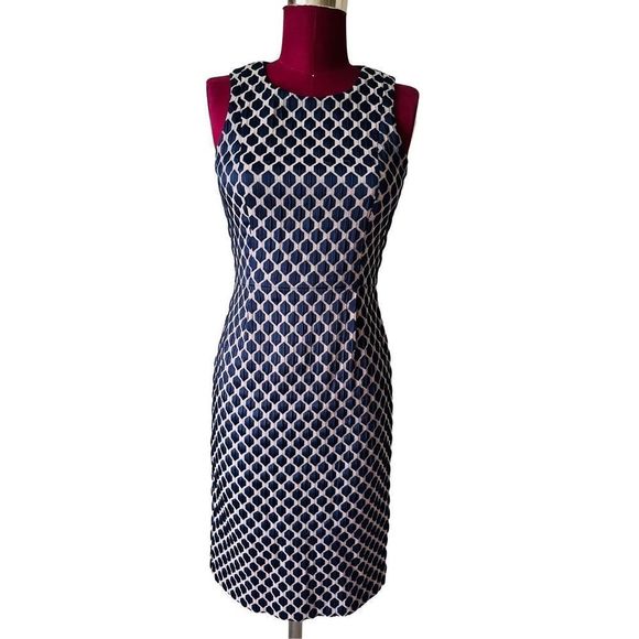 Banana Republic Dresses & Skirts - Banana Republic Sleeveless Pencil Dress Blue Tan sz 2 Knee Length